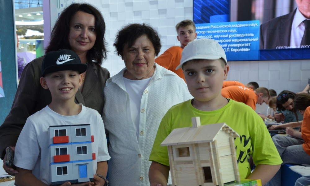 Мастер-класс &quot;Строим дом - строим город!&quot; прошел 31 мая на Самарской площадке на выставке «Россия» на ВДНХ в Москве!