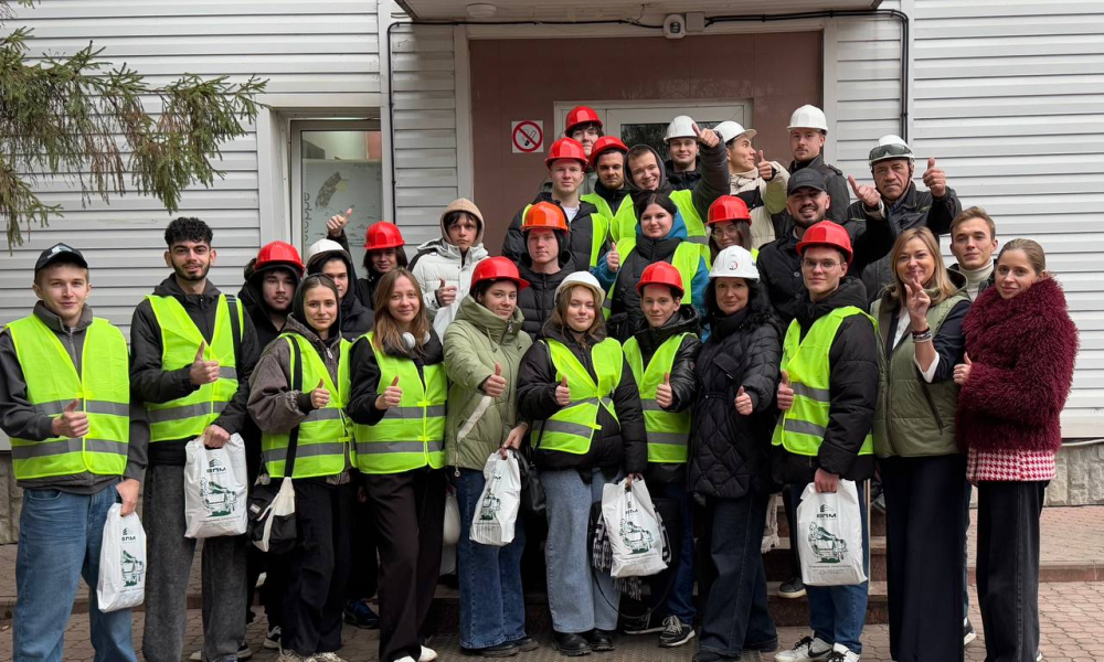 В рамках проекта «Диалог со строителями» генеральный директор Ассоциации «СРО «СредВолгСтрой» Светлана  Демьянова провела  практическое занятие для студентов на базе ООО «Волгопродмонтаж».